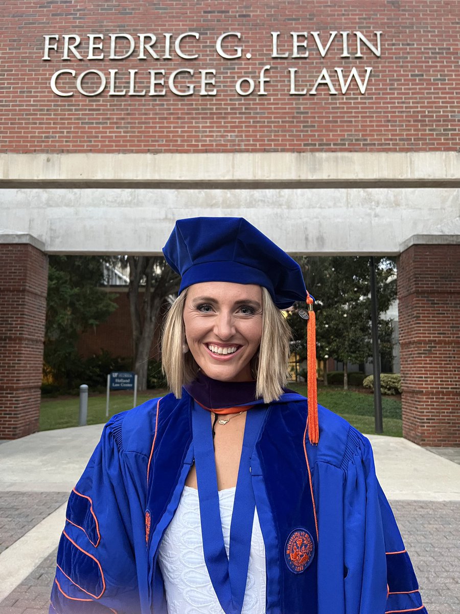TMI1994's tweet photo. “She believed she could, so she did!” Congratulations Megan Ingram! We’re so proud of you! #uflaw #UFGrad https://t.co/GElhhfJqbP