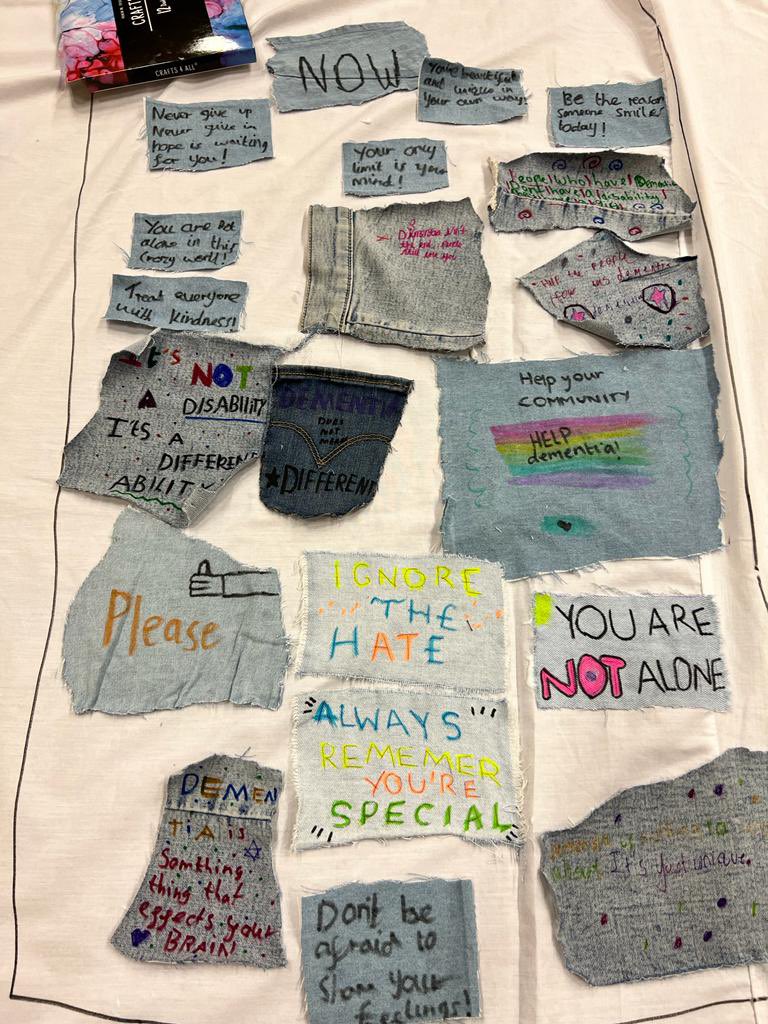 Teacheryr1's tweet photo. We loved handing our denim patches in to remember those suffering with dementia! #denimfordementia @DixonsMP https://t.co/Lq1l7coftj