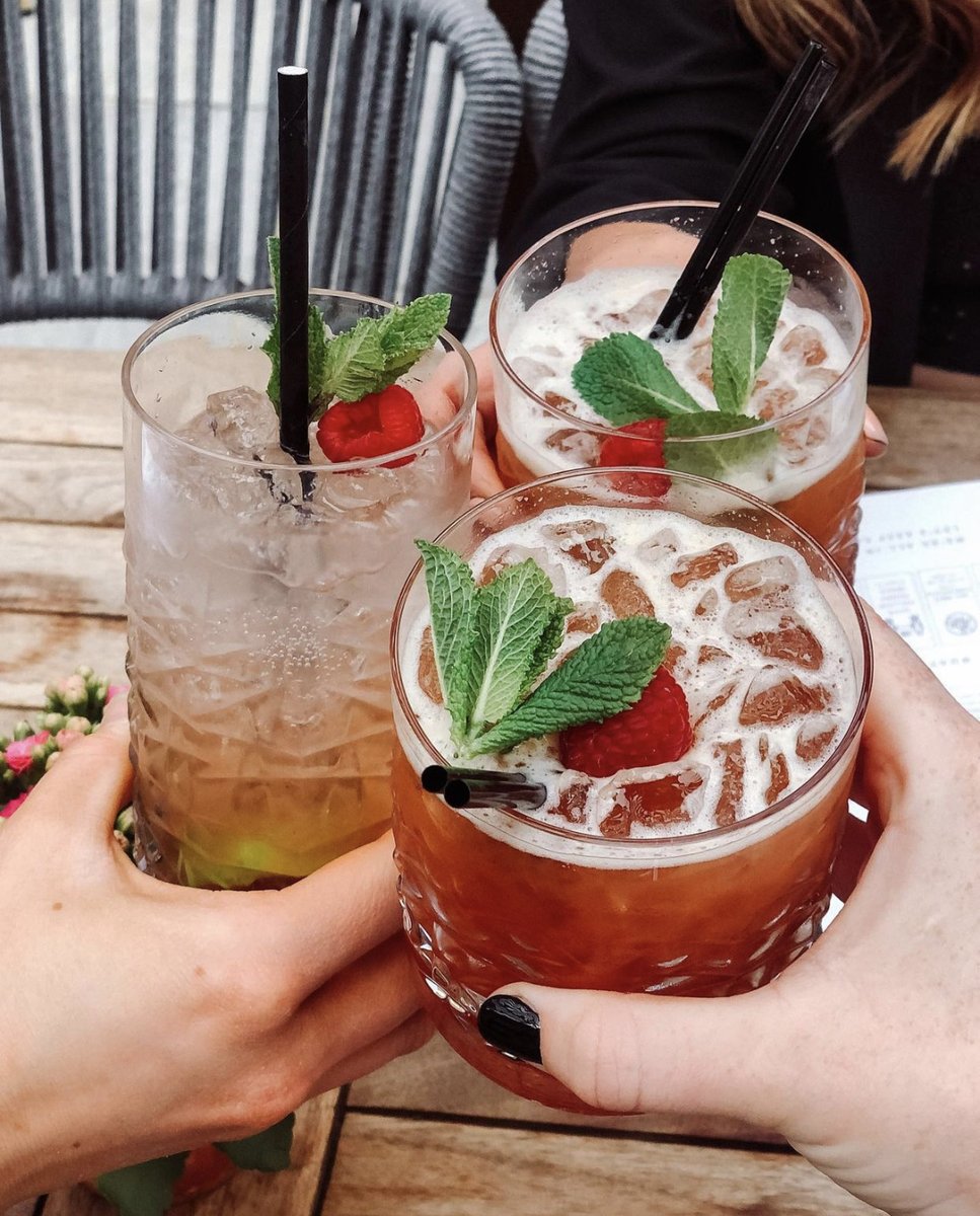 Grab a friend and kick back with a cocktail as the sun shines over Fiesta 🍹🌞

#fiestadelasado #solihull #edgbaston #summer