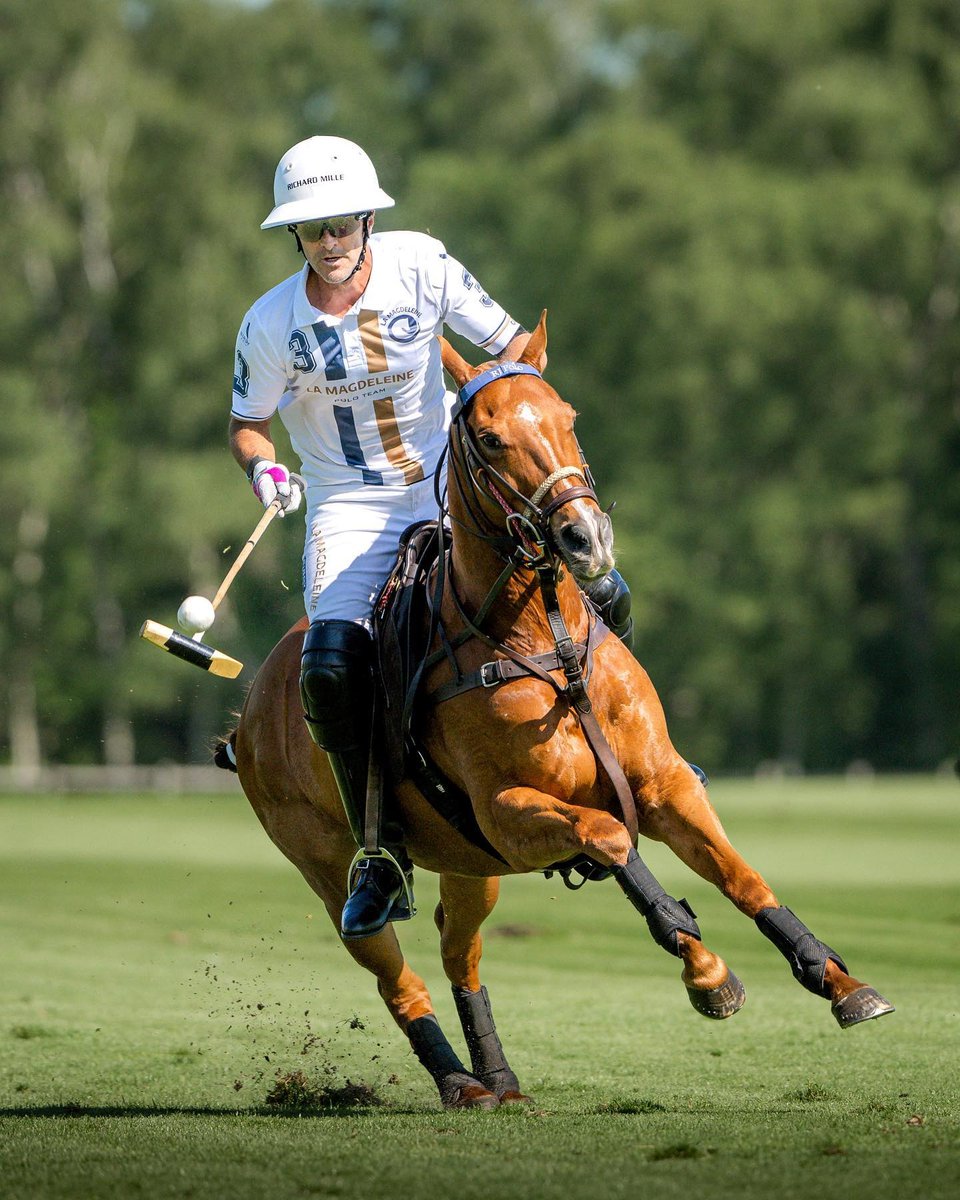 GAUNTLETOFPOLO's tweet photo. #repost Helen Cruden

Pablo MacDonough for Polo de La Magdeleine 🇫🇷 Queen’s Cup 2022 ✨ #gauntletofpolo https://t.co/pWYBHP2tuo