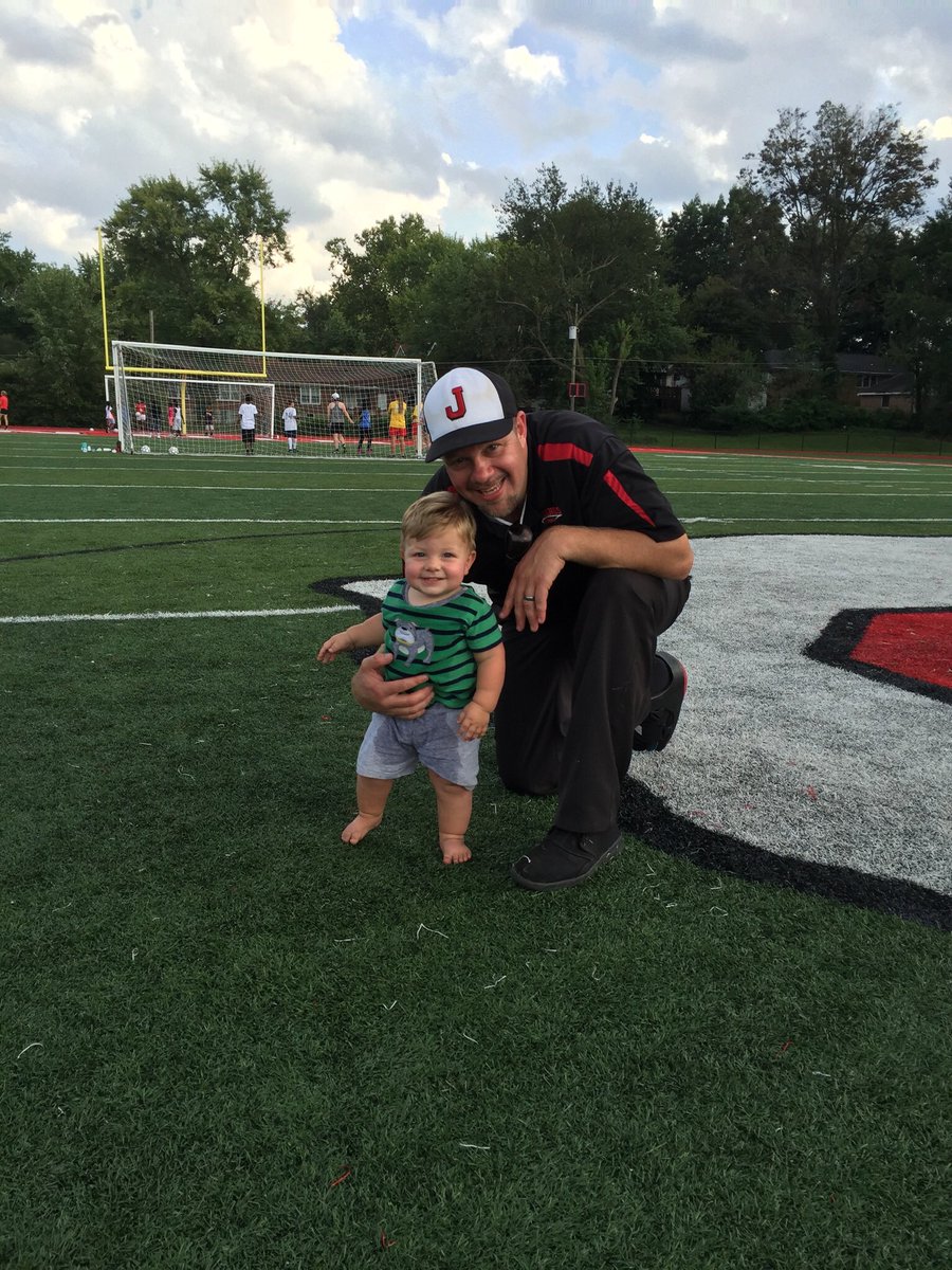 jennings_coach's tweet photo. Signing off of Jennings athletics after 21 incredible years of serving many outstanding students and coaches.  
Things end, but memories last forever. 
❤️🖤
(Will post our new athletics twitter account here) https://t.co/txPLqHMJh8
