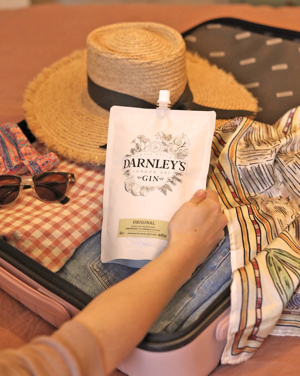 Summer vacays are back! ✈️ 

What's a holiday without a gin in hand by the pool or at the beach?🌞 🏖️ 

Our travel friendly gin pouches are not only kind to the environment but they are also excellent for taking on the go with you wherever you end up this summer.