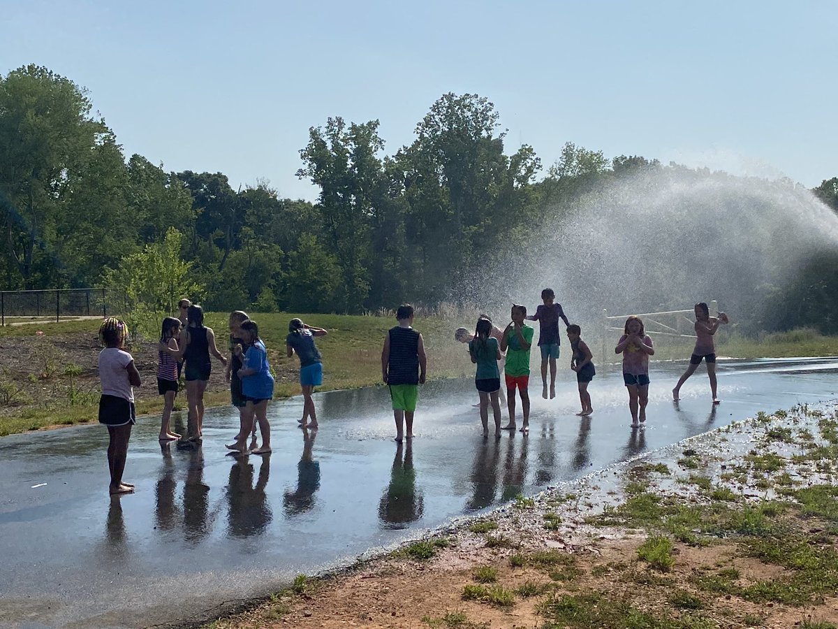 Kris Wolfe tweet media