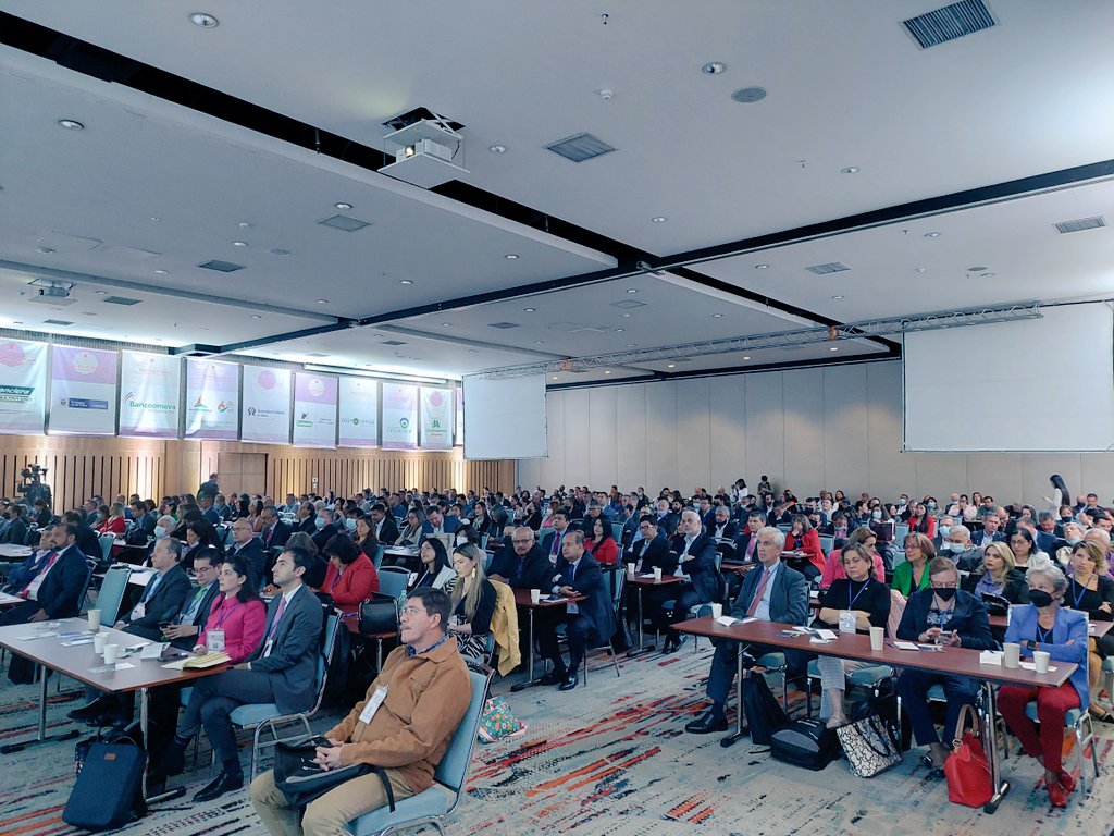 RafaLesmes's tweet photo. @acodea_ en el Gran Encuentro de Cooperativas con Actividad Crediticia que celebra anualmente @ConfecoopCol en Bogotá. Conocemos el panorama actual y futuro de las #cooperativas de crédito en #Colombia. https://t.co/xyv2WMPahc