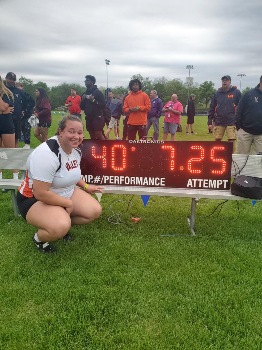 ValleyGirlsTF's tweet photo. And we have ANOTHER state champion!! Caitlyn Cox just won shot put with a great throw! The senior plans on throwing in college next year which is still to be determined! https://t.co/Uf8sn8Wy48
