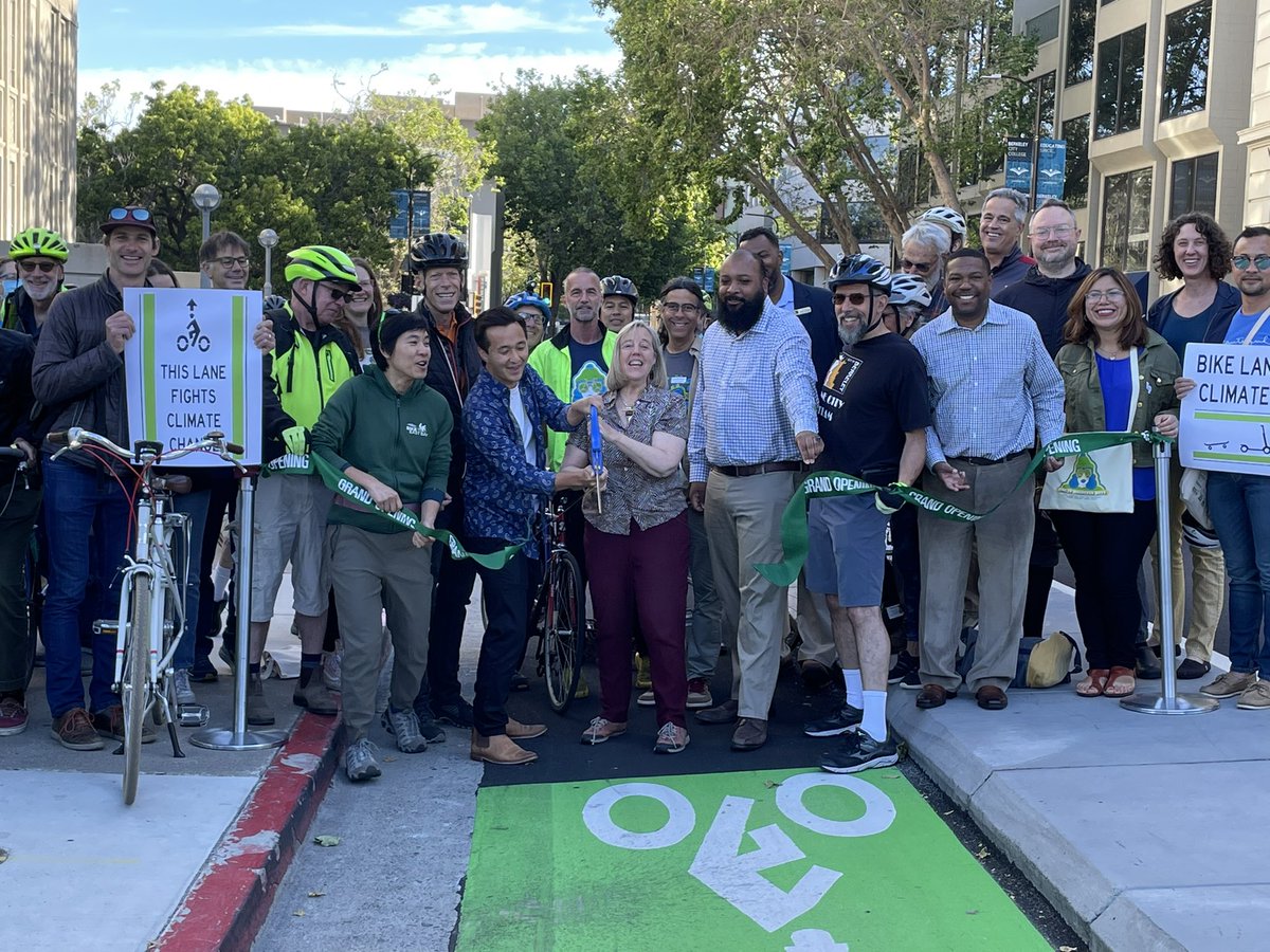 A beautiful morning to officially open the Milvia Bikeway. Thanks to everyone who made this vital infrastructure project possible, making biking to downtown safe and accessible. #BiketoWhereverDay #BTWD2022