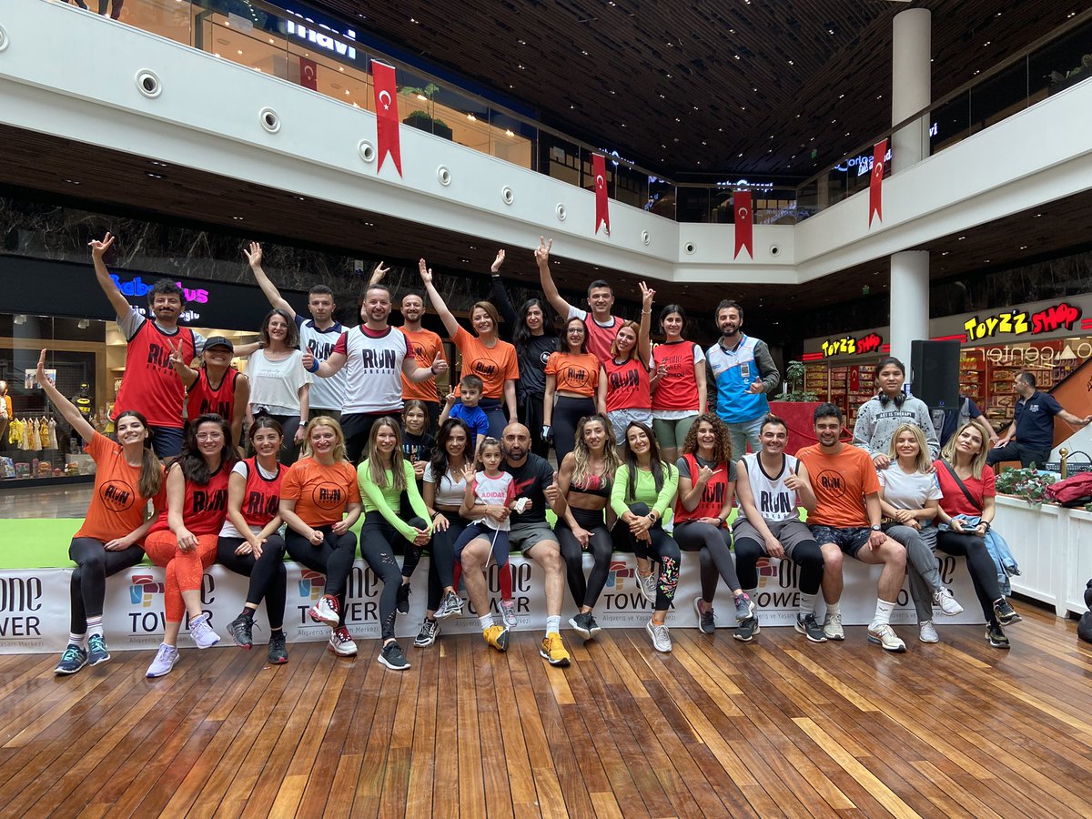 runankara (@runankara) on Twitter photo Biz Atatürk Gençleriyiz🇹🇷
19 Mayıs Atatürk’ü Anma Gençlik ve Spor Bayramını adına yakışır bir coşkuyla @onetoweravm de kutladık🎊🎉
<a href="/onlinetraining/">We Know Training</a>.com.tr nin birbirinden değerli eğitmenleriyle spor dolu bir gün geçirdik💪 Biz Atatürk Gençleriyiz🇹🇷
19 Mayıs Atatürk’ü Anma Gençlik ve Spor Bayramını adına yakışır bir coşkuyla @onetoweravm de kutladık🎊🎉
<a href="/onlinetraining/">We Know Training</a>.com.tr nin birbirinden değerli eğitmenleriyle spor dolu bir gün geçirdik💪