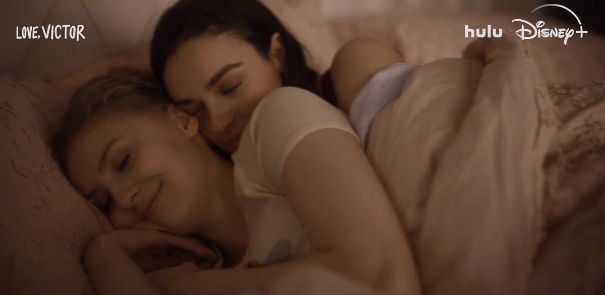 LoveVictorFPage's tweet photo. ¡El primer tráiler de la 3ra temporada ya está a fuera! 🙌🏻😌
#LoveVictor https://t.co/FepNdblLAJ