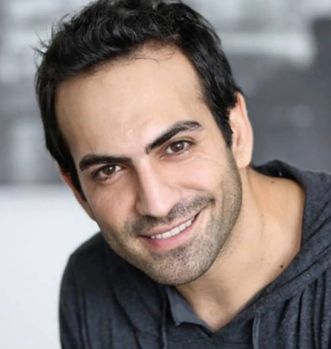 acturcos_fans's tweet photo. BUĞRA GÜLSOY! ❤ #BugraGulsoy  #BugraGulsoy #actor #Turkey #seriesturcas #kizim #amorasegundavista #beautiful #nice #happy #20DeMayo #FelizViernes https://t.co/s2xCwJXeKl