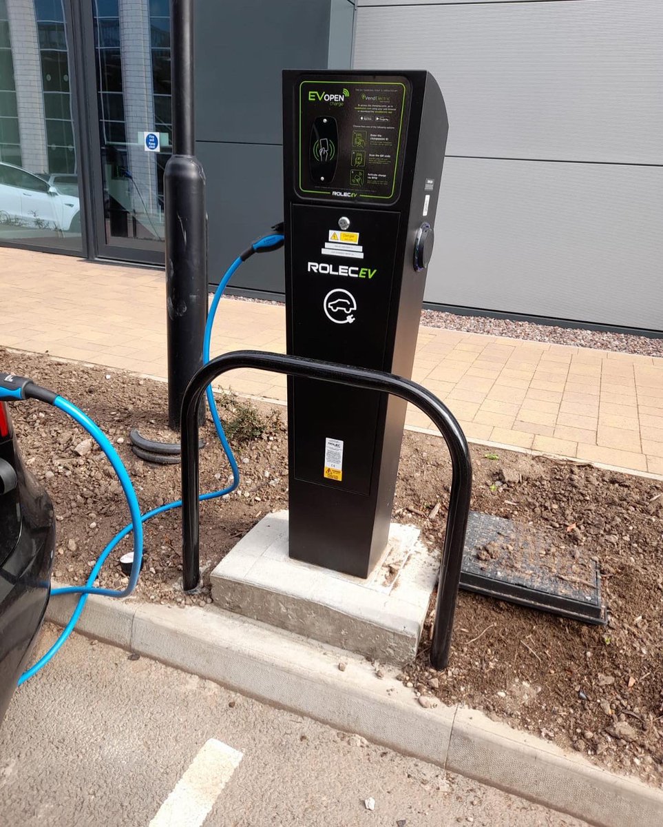 MSELTD's tweet photo. The Rolec car chargers are user friendly and have a wide range of uses i.e. control the amount of users via an app, fob or access card and can be set up to be free to use or chargeable.

We have also arranged for the electric vehicle parking spaces to be marked up 🅿️ https://t.co/Pxb69sasXw