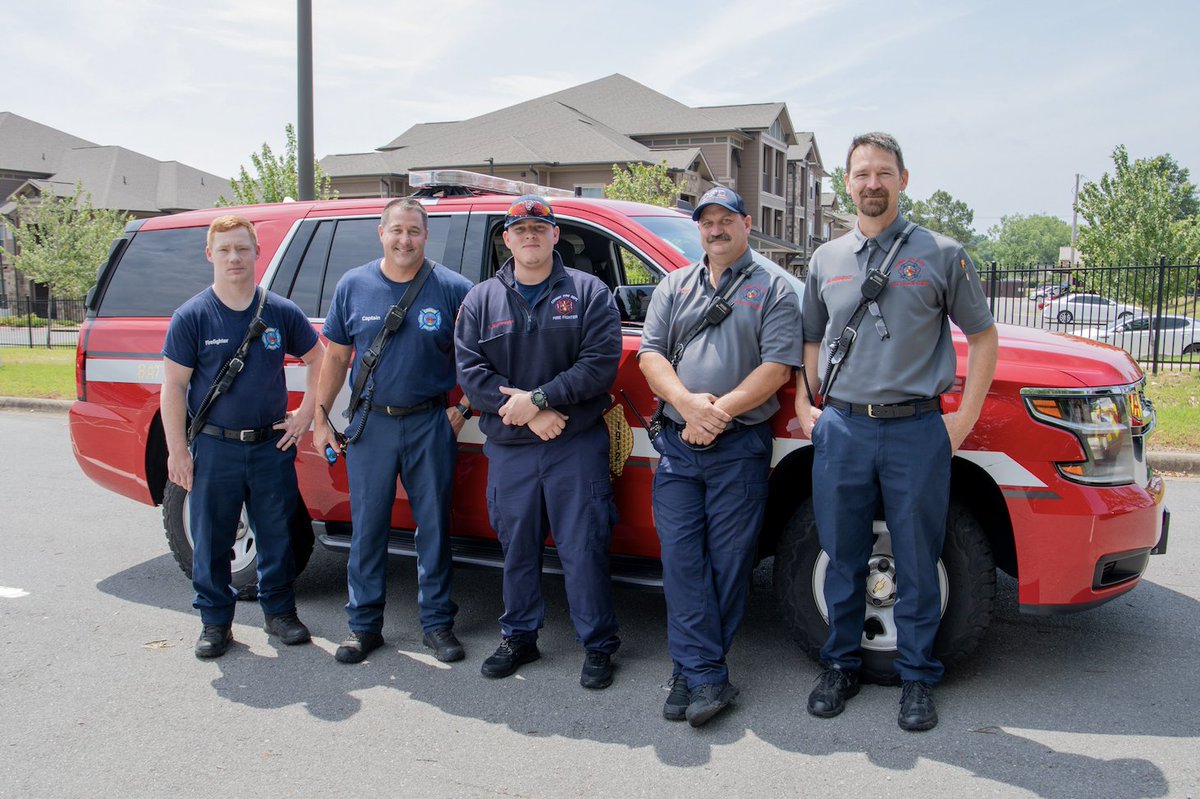 ConwayRegional's tweet photo. This is national EMS week! 🎉 

To show our gratitude and support for first responders in our community, we hosted a free lunch at Conway Regional Health &amp; Fitness Center. Thank you for your service and commitment to keeping our community safe! 

#CRHS #EMS https://t.co/CYh4h8kkbv