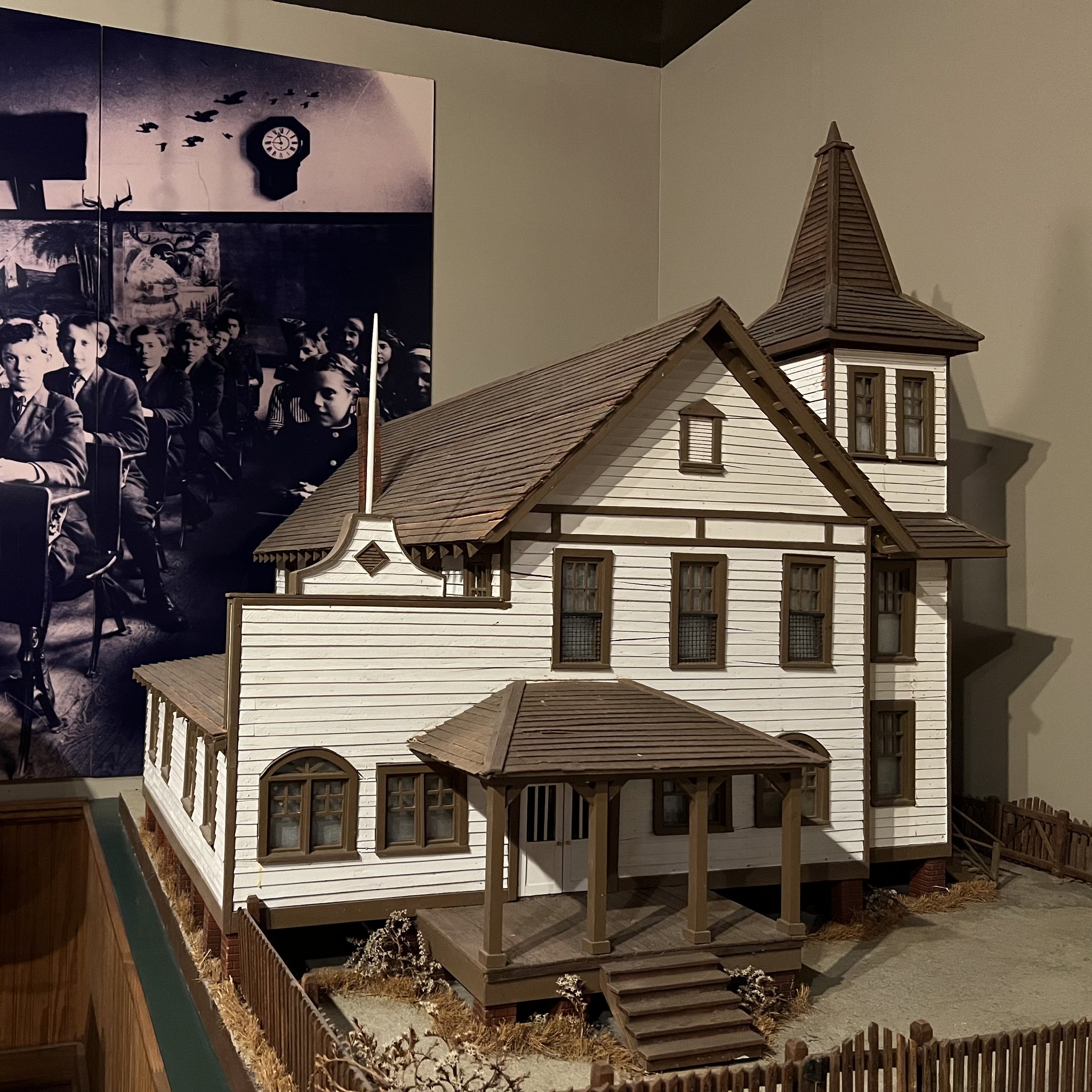 South Carolina State Museum on Twitter "Is this the "Harry's House" that everyone is talking