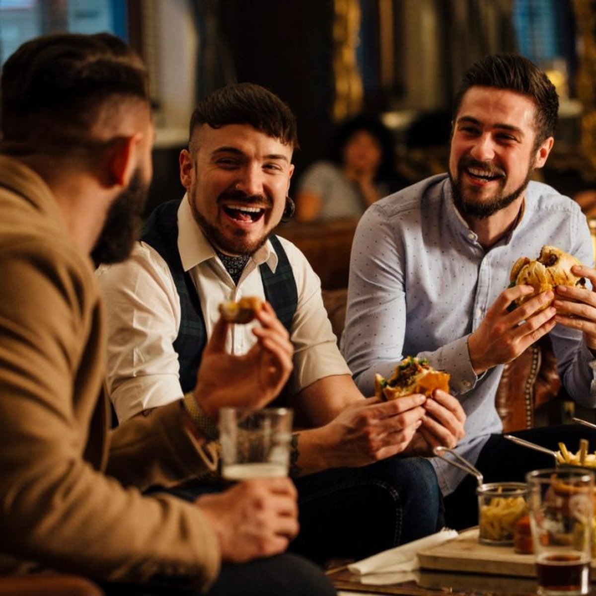 shareatableapp's tweet image. Bros, burgers, and beers: You can effortlessly achieve all three through our app! IOS App link: apps.apple.com/us/app/share-a… Android App link: play.google.com/store/apps/det…