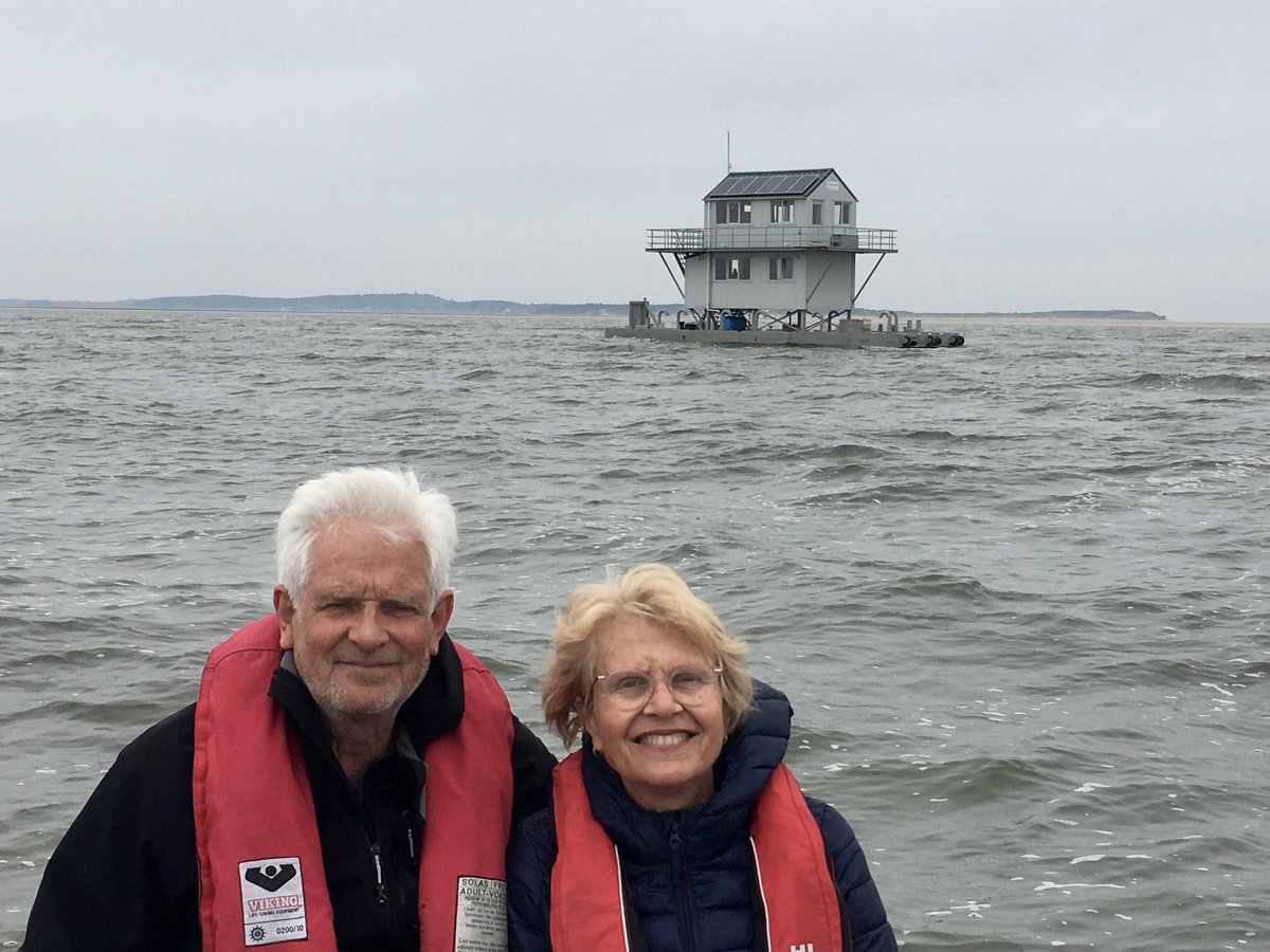 RobbertHijdra's tweet photo. @de_Richel vandaag aangekomen op Richel als wadwachters voor 10 dagen. Elk jaar een avontuur. Dank #Waddenunit @RWS_NN https://t.co/33YVqxdGms
