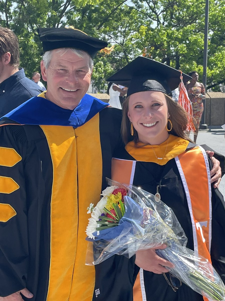 Thank you <a href="/BugStewart/">Scott D Stewart</a> for your mentorship these last 2 years! I could not have asked for a better advisor. #proudtobeavol