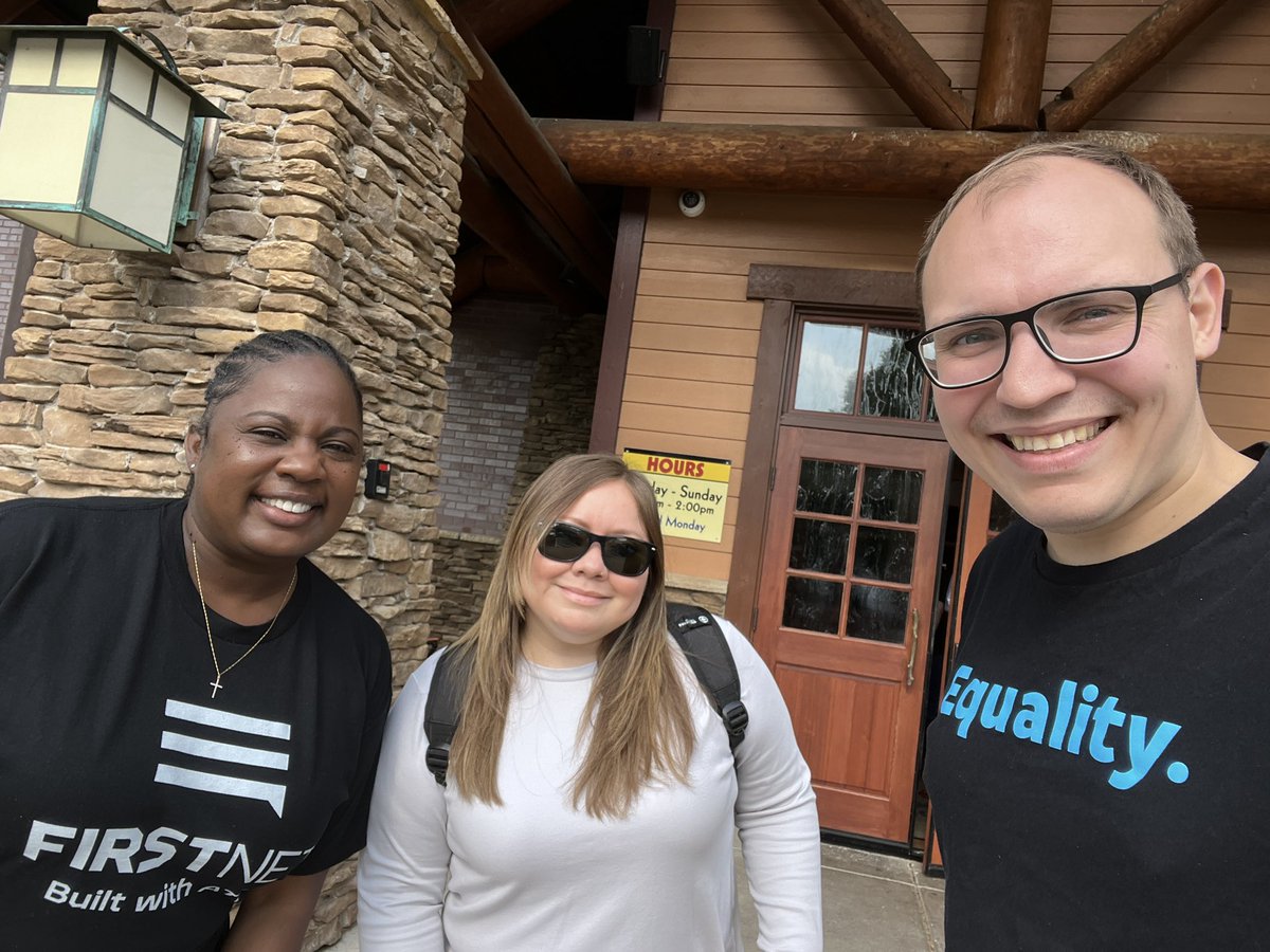MrMikeReed's tweet photo. Itโs Friday! Ready. Set. Execute your plan! @sheilas60676375 @KAMO_ImMOrtals @ike_beeze @KattiaS_Ramirez #Paintitbluein22 #Winasone https://t.co/a8tTKOasH2