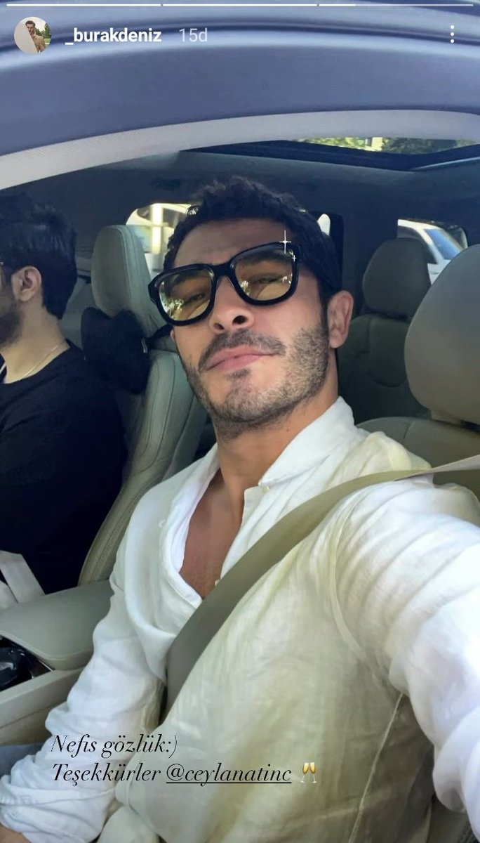 BurakDenizArab's tweet photo. جديد النجم بوراك دينيز عبر ستوري الانستجرام:- نظارة رائعة :) ، شكراً جيلان اتينتش
#BurakDeniz https://t.co/W3VCFX5jDv