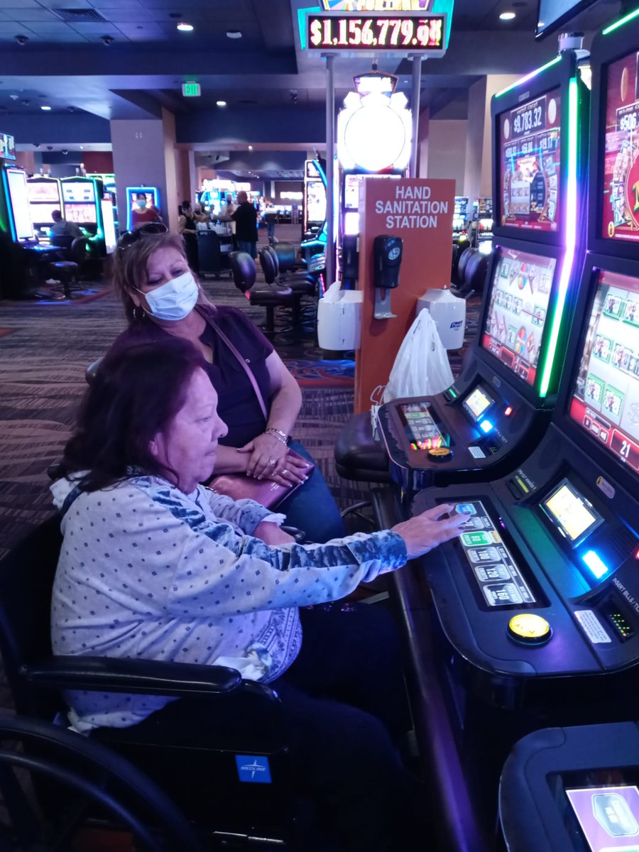 HorizonFresno's tweet photo. Luck is on our side!
@HorizonFresno  residents had a fun outing at the @Tablemtncasino!
#CasnioNight #HorizonFresno #FresnoSeniorCare #CAHealthcare #Fresno https://t.co/3DjHXGRp5h
