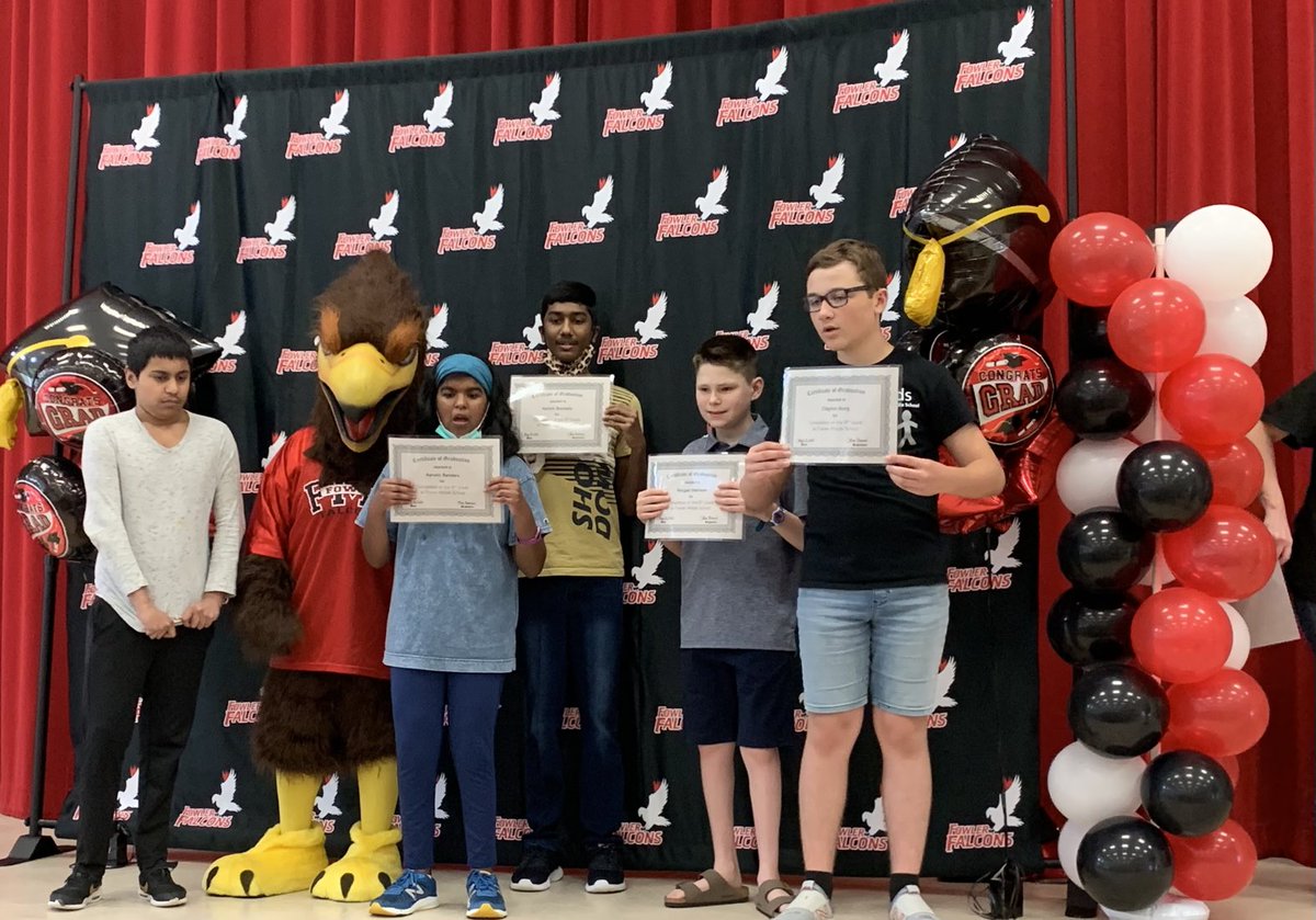 MelissaSoileau7's tweet photo. #WeAreFowler Our 8th grade graduation from our Functional Academics class. ❤️ https://t.co/ocaMlf1far
