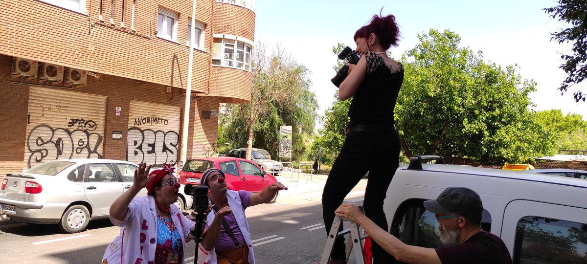 payasospital's tweet photo. Primera semana de sesiones de fotos para la próxima edición de nuestro #CalendarioSolidario. Agradecemos infinitamente a @FatimaStudi por colaborar altruistamente con su excelente trabajo fotográfico para que este producto solidario sea posible! 📸😍🤡 https://t.co/eVRQZuN4Ls