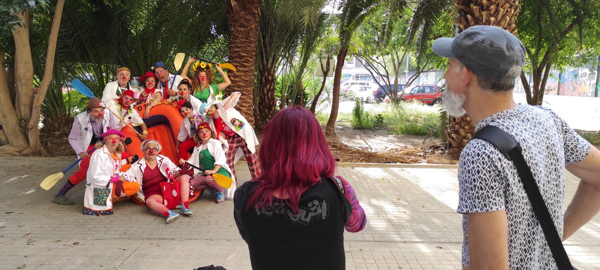payasospital's tweet photo. Primera semana de sesiones de fotos para la próxima edición de nuestro #CalendarioSolidario. Agradecemos infinitamente a @FatimaStudi por colaborar altruistamente con su excelente trabajo fotográfico para que este producto solidario sea posible! 📸😍🤡 https://t.co/eVRQZuN4Ls