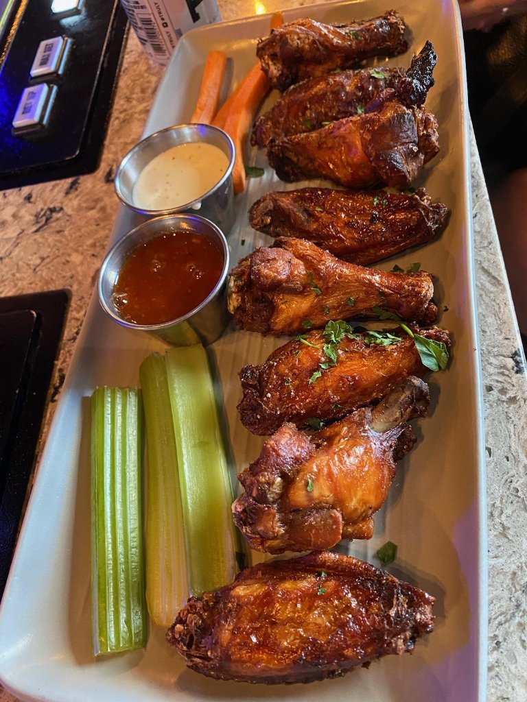 twobigboysblog's tweet photo. WINGS
#WINGS #LasVegas #henderson https://t.co/zTtasIaSnu
