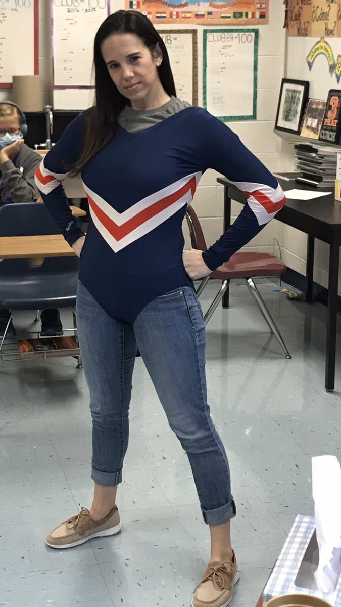 Need plans? Come support <a href="/hawksbaseball1/">HermantownBaseball</a> , @Hayfield_SB &amp; @HayfieldGSoccer tonight for Championship Friday as all 3 teams compete at home in the district finals! If all 3 teams win, I’ll put on this 1980s beauty &amp; do cartwheels on the fields🤸🏻‍♀️<a href="/hayfieldsports/">Hawktivities</a> 🧡