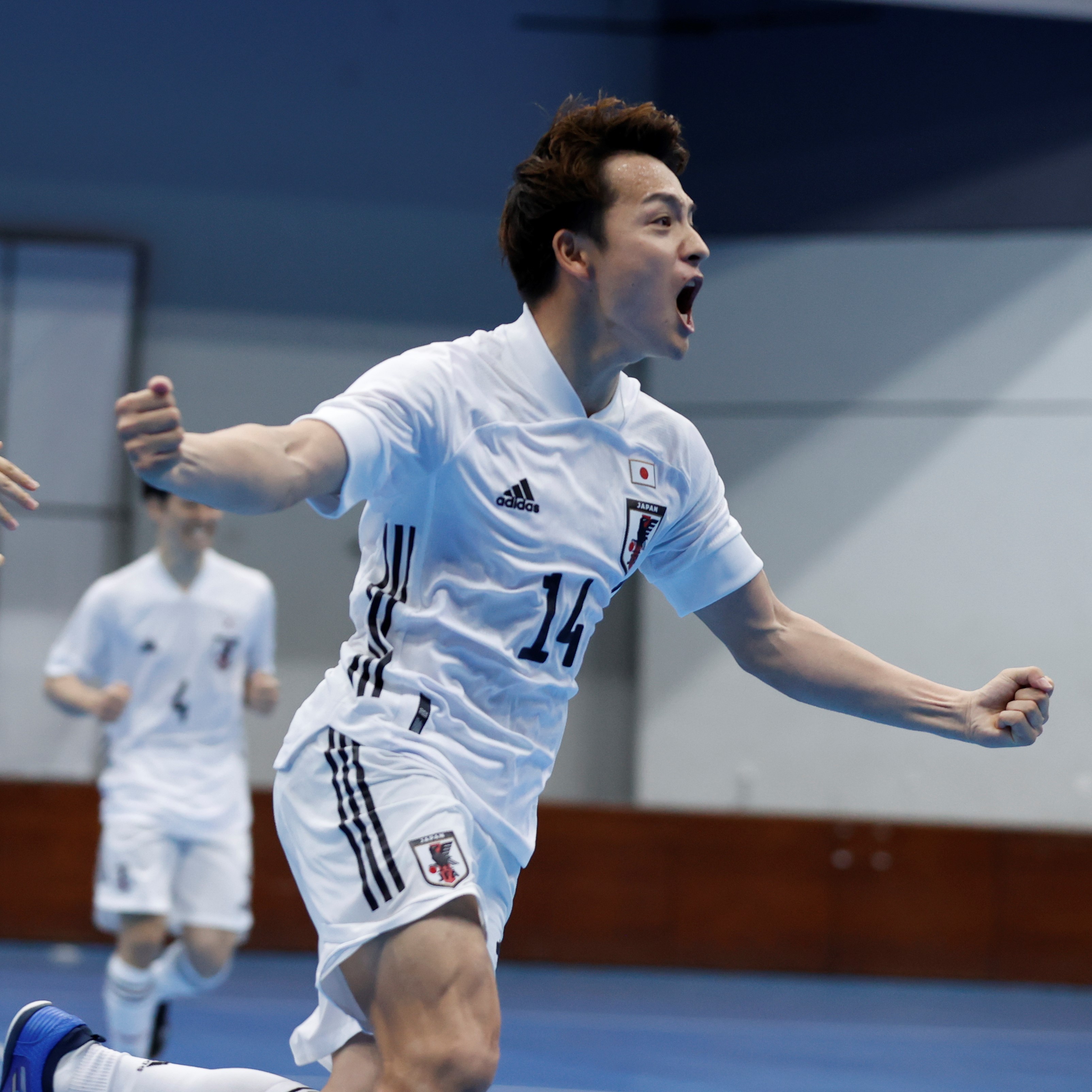 Adidas vs top china taipei