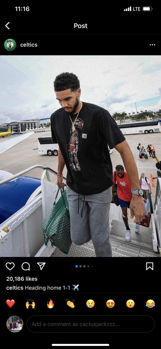 JAnderson1107's tweet photo. Tatum in the Dunk on the Pocket Tee 
🖤🤝🍀 https://t.co/XJbg8is2V4