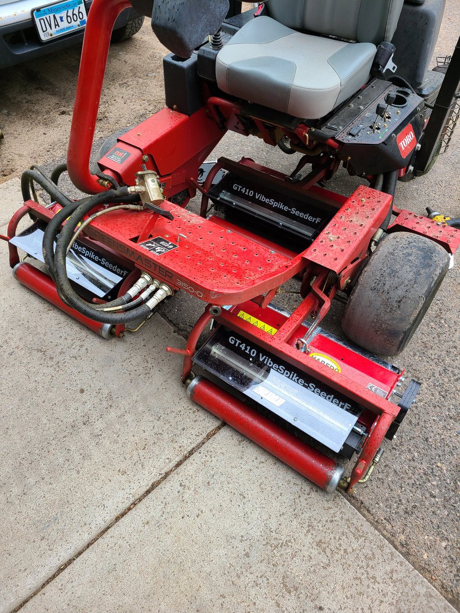 twincityseed's tweet photo. An exciting morning at The Pines @Grand_ViewLodge !

Congratulations, Mike on your new set of @MaredoBV GT410 VibeSpike seeders. Can't wait to see those results with @T2GBentgrass PC 2.0!!! https://t.co/pkcgD1ZPKX