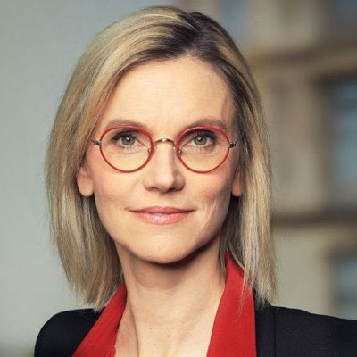 Félicitations à @AgnesRunacher. Le ministère de la Transition énergétique est au cœur des urgences. Elle est la bonne personne pour impulser des changements d’ampleur pour cette priorité du quinquennat du Président @EmmanuelMacron.