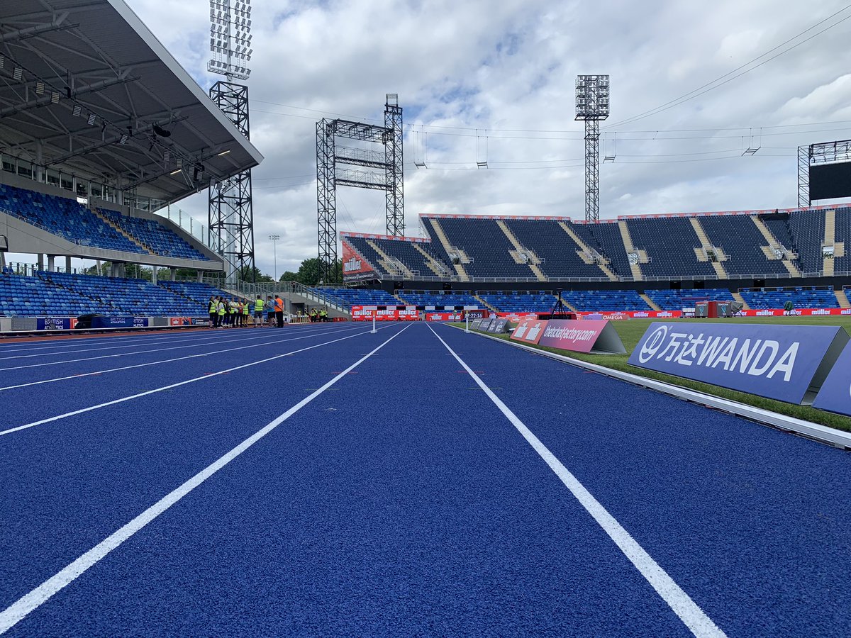 BBCLouisa's tweet photo. Down on the track now… #alexanderstadium #commonwealthgames #birmingham2022… 69 days to go! Probably need to work on the footwear? 🤔 @bbcmtd @nickowentv 1830 #BBC1 https://t.co/WFKg0avLmP