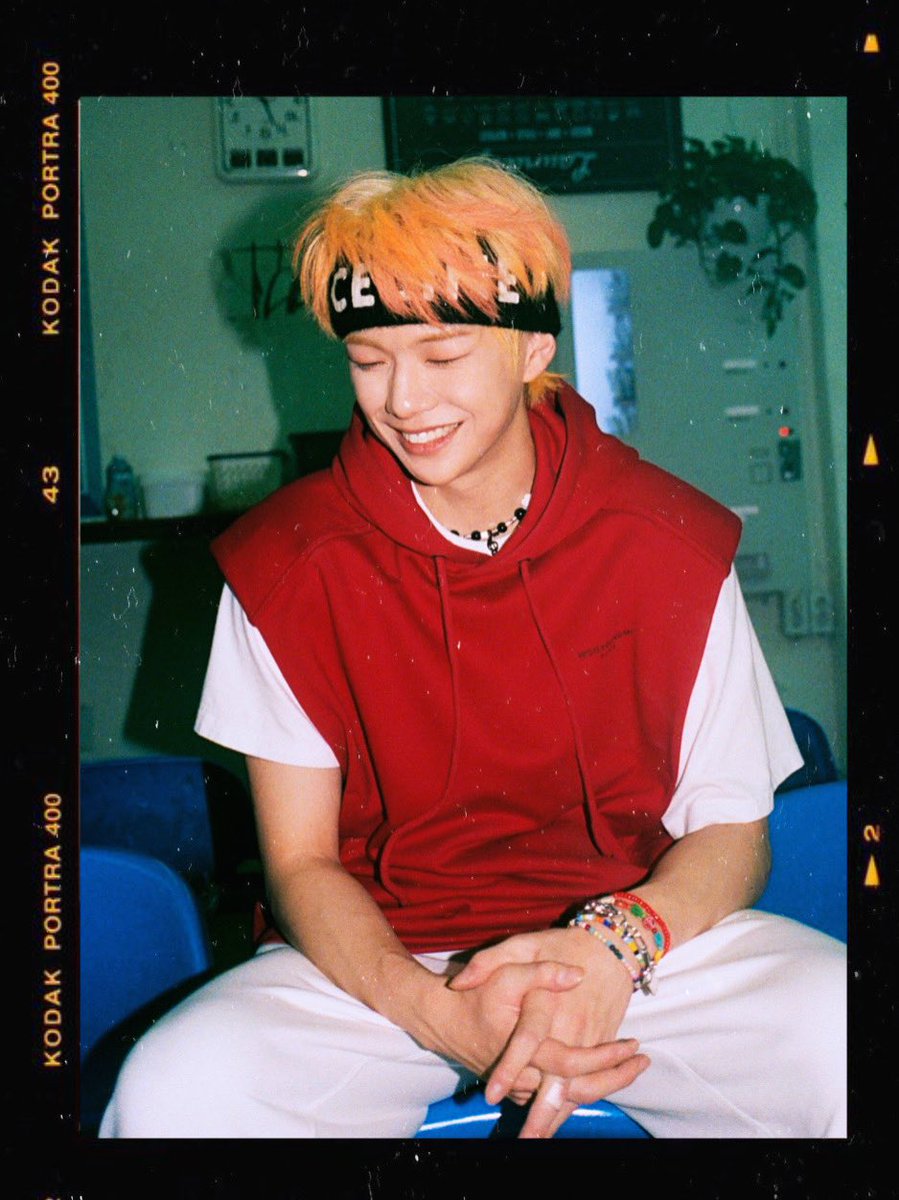 fs_cpc's tweet photo. 'Upside Down' #1

#강다니엘 #KANGDANIEL #TheStory https://t.co/OYF35JJ7CJ