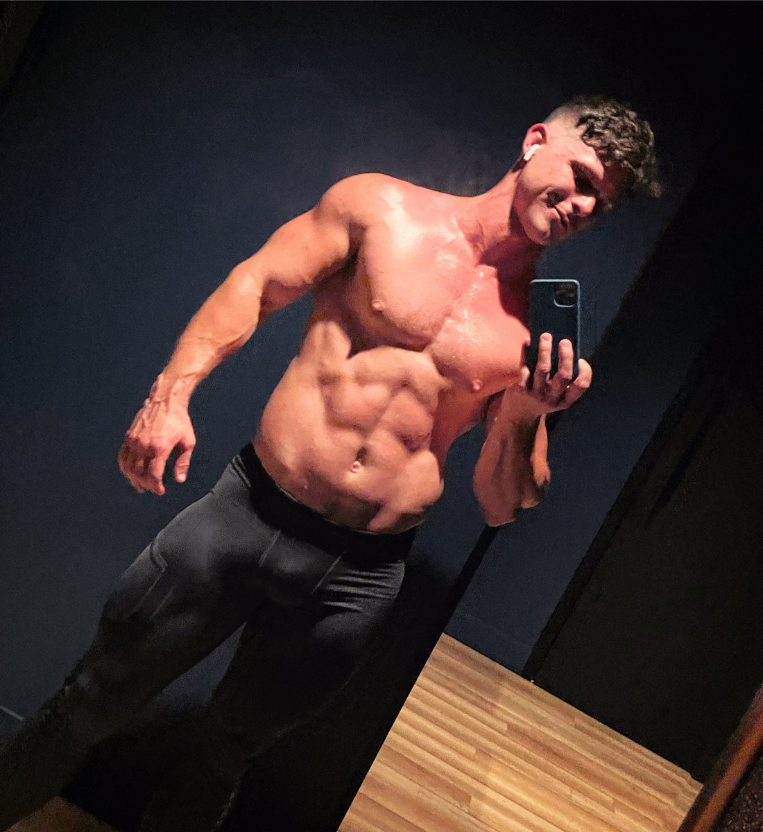 JTannerMorris's tweet photo. Sweaty, pumped and ready for more 💪🏼 https://t.co/PpQAobopGG