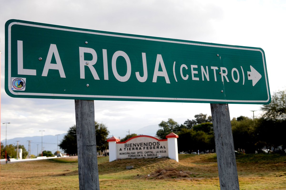 Feliz DÍA !!!! #LaRioja !!! que tengan un  gran festejo en toda la provincia <a href="/AgenciaEPyE/">Agencia de Espacios Públicos y Eventos</a> <a href="/turquitomenem/">Yamil Menem</a> <a href="/lariojaorg/">Gobierno de La Rioja</a> <a href="/lariojaturismo/">La Rioja Turismo</a>