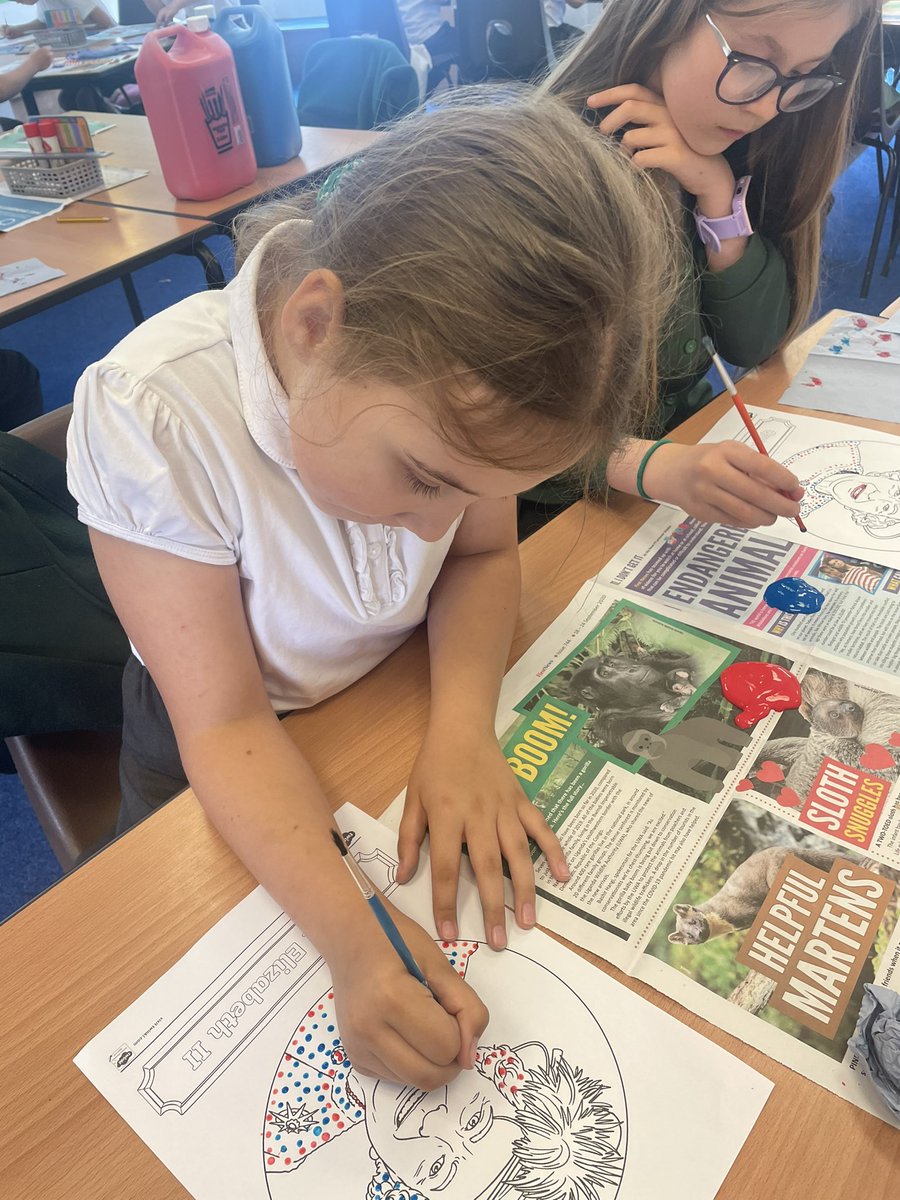 Y4Spa's tweet photo. Such a lovely afternoon painting our pictures of the Queen ready for our Jubilee afternoon next week! Year 4 used their knowledge and skills from their Art lessons to create some fantastic dot work using paints! 🎨 @SpaldingPriAcad @InfinityAcad https://t.co/z2oDPd4nuz
