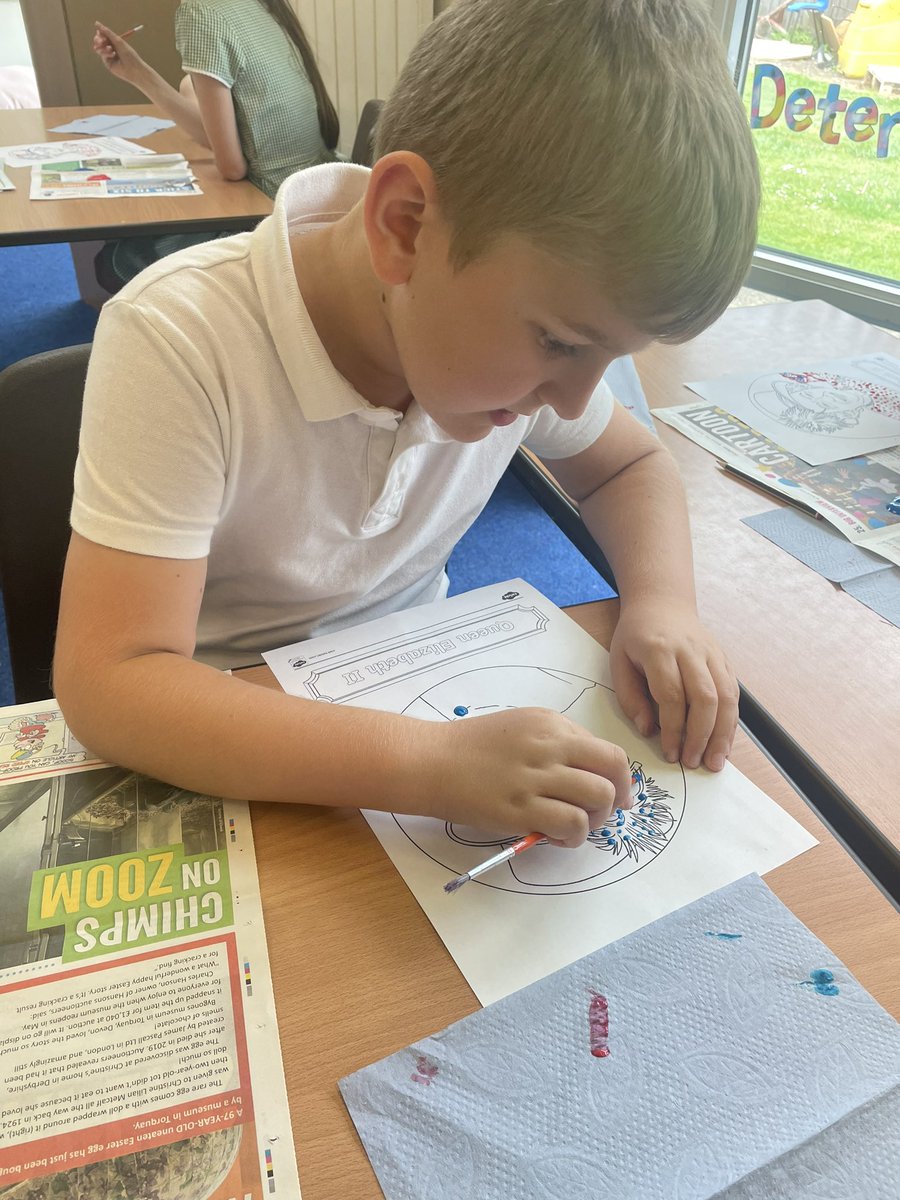 Y4Spa's tweet photo. Such a lovely afternoon painting our pictures of the Queen ready for our Jubilee afternoon next week! Year 4 used their knowledge and skills from their Art lessons to create some fantastic dot work using paints! 🎨 @SpaldingPriAcad @InfinityAcad https://t.co/z2oDPd4nuz