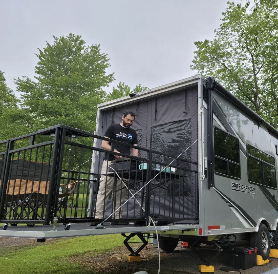 TrailersEast's tweet photo. We love this shot of Tim, the winner of our swag giveaway, sporting his new shirt, while enjoying his ATC Game Changer.
Stay tuned for another giveaway soon!
#pullahead #trailersoftheeastcoast #toec #nc #atc #giveaway https://t.co/TRdXTfOR8d