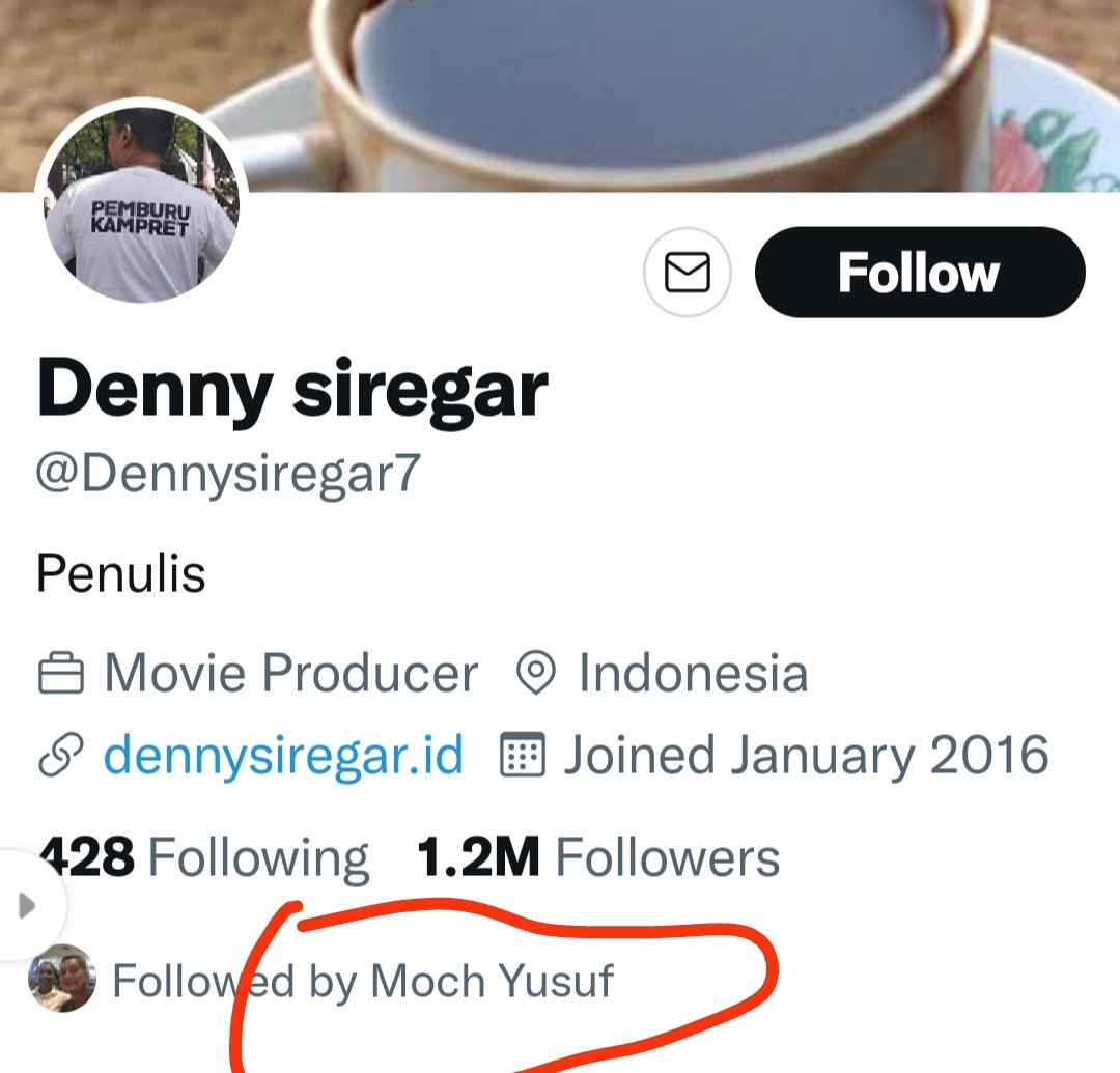 Dalleirawan's tweet image. @INDRI1667 @MochYus47216134 @TTylluss @lewa_samawa terdeteksi follow dedengkot akun BuzzeRp Penista Agama Ulama. Cek &amp;amp; unfol.