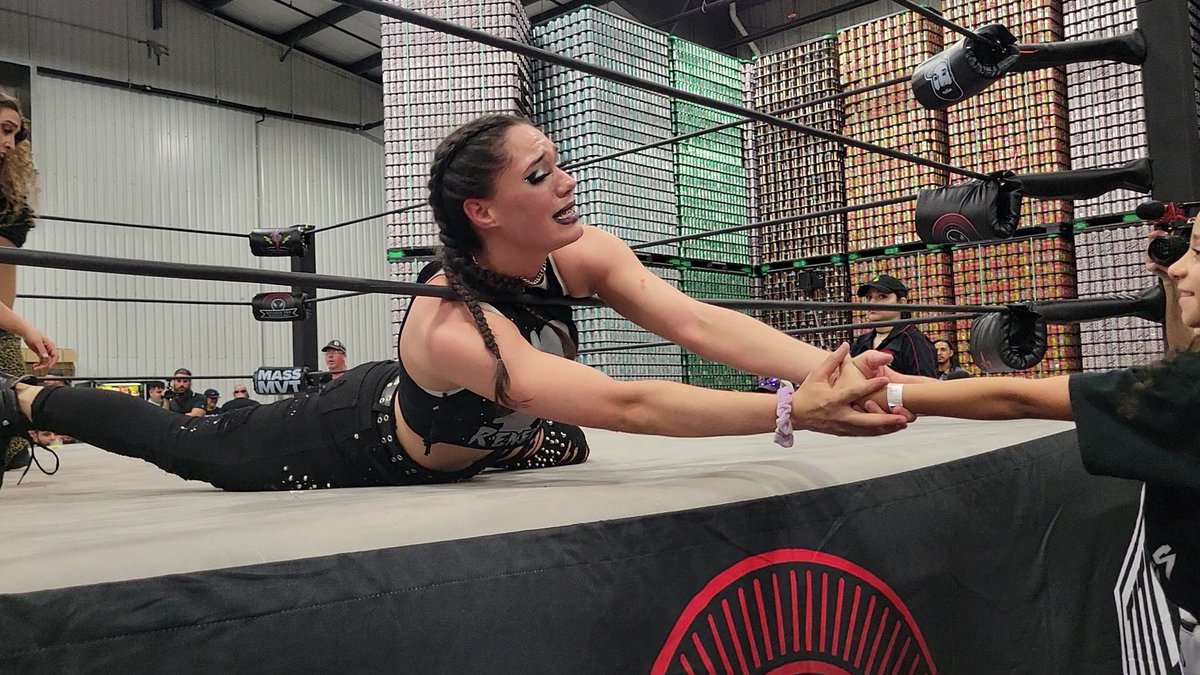 CharRenegade_1's tweet photo. Gotta love our little Renekids 🖤

What do y’all think was going through my head?  * caption this * https://t.co/NdQZHqBabX