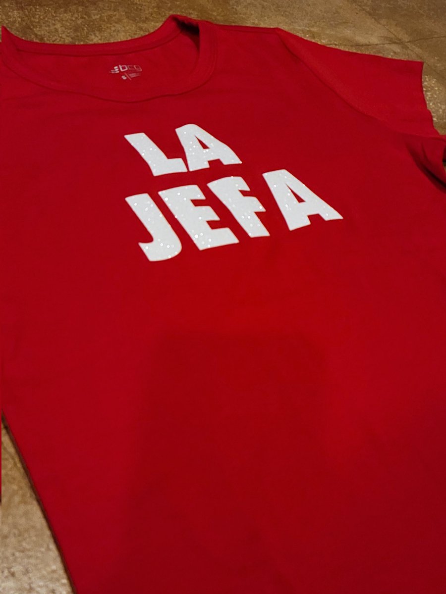 shellcroff's tweet photo. A 4th grader customized this shirt for me based on a convo we had about his El Jefe shirt. We plan to twin on Monday of course. #TheBoss #OurFES 🦅 https://t.co/7RsvM2Duh5