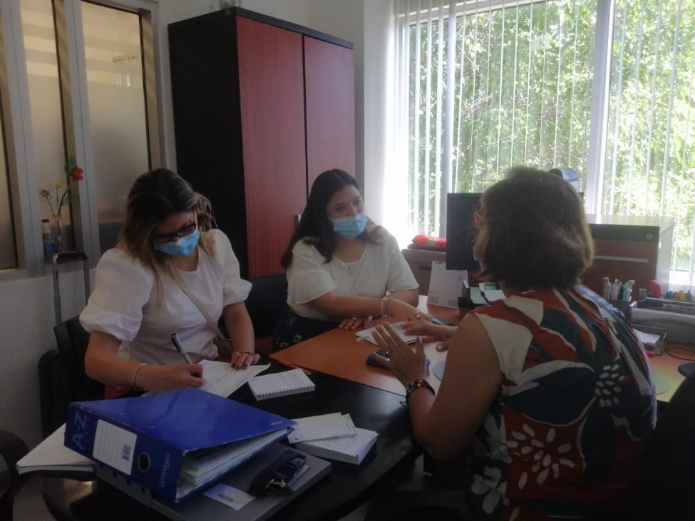 El programa #UsuariosEnLasRegiones busca un acercamiento con la ciudadanía y los empresarios. <a href="/marine_linares/">Mariné Linares</a> Delegada para la Protección de Usuarios, la asesora @porandrea y la Administradora del área concesionaria <a href="/AeroYariguies/">Aeropuerto Barrancabermeja</a>, trabajan en equipo en beneficio de los usuarios.