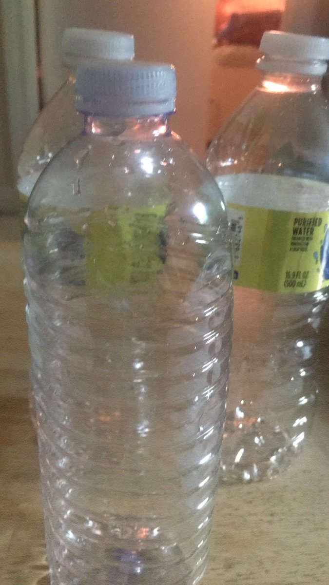violet_bere's tweet photo. A man so desperate to get close to even the THOUGHT of a woman that he’s begging to be hydrated by me. What a fucking disgusting loser. 

Findom paypig humanatm kink https://t.co/hugwBWBlQM