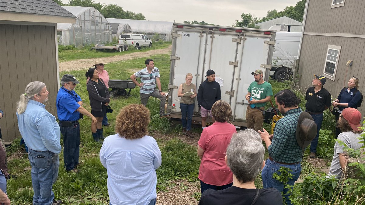 kctomato's tweet photo. Pics from The Red Fern Farm tour May 20th. Part of the #motomschool2022 #organic #Missouri #agriculture #MUHort #MUExtension https://t.co/4TyFiBGq1X