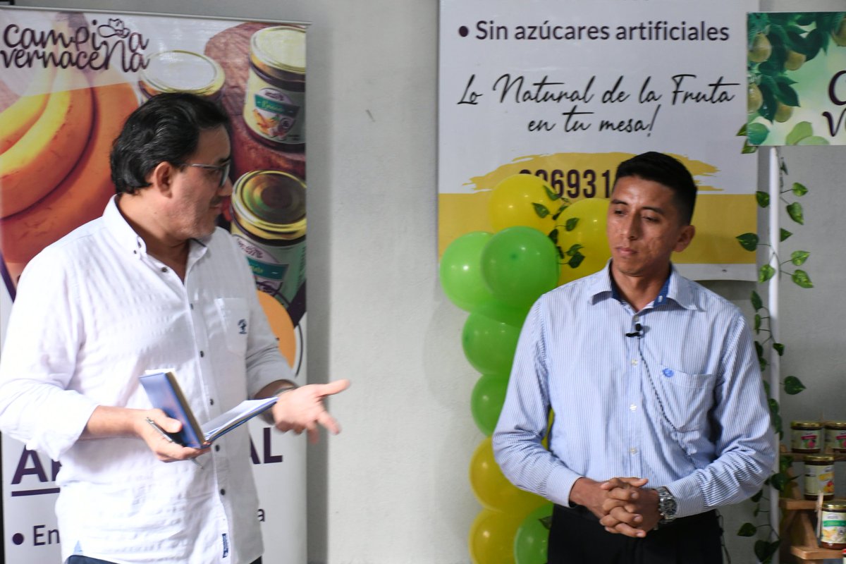 ConagopareG's tweet photo. La Presidenta, junto con el Ing. Leonardo Mosquera, director Zonal 8 del IEPS, el Lcdo. Bolívar Muñoz, presidente del Gad Parroquial Vernaza y demás autoridades, estuvieron presentes este viernes en el cierre del convenio. 

#YildaRivera
#TrabajandoJuntos
#Gestionamos https://t.co/cZgMZQ9YMz