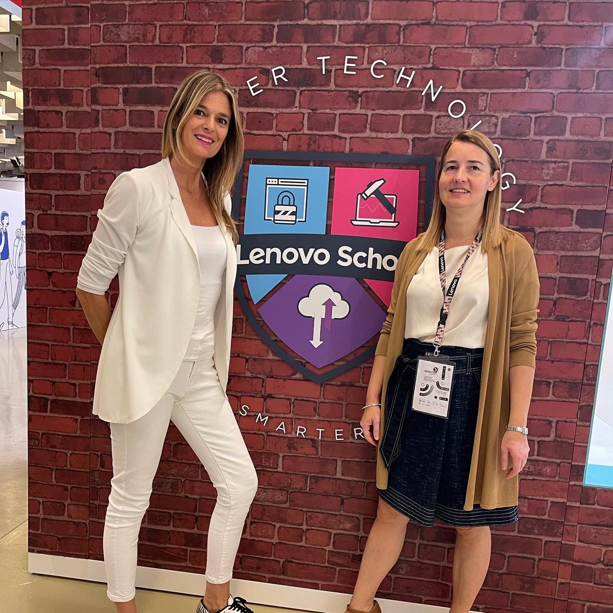 Esperienza pazzesca alla <a href="/FieraDidactaITA/">FieraDidactaOfficial</a>, il più importante appuntamento fieristico sul futuro e sull’innovazione della scuola in Italia.
<a href="/ManuelaLavezzar/">Manuela Lavezzari</a>  <a href="/lenovoitalia/">Lenovo Italia</a> <a href="/PLLanzarini/">Pierluigi Lanzarini</a>  <a href="/CampuStore_IT/">CampuStore</a> #AndreaChiaramonti #GiuntiScuola #RaffaellaFiz #Didacta2022 #scuola