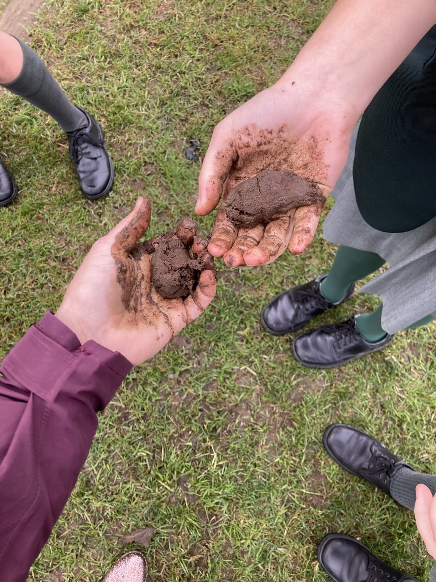 FieldworkConne1's tweet photo. I promise it’s not poo @SusanCaldis! First fieldwork lesson leading up to @GTANSWACT Symposium. Teaching my yr8s (at school) the Ribbon Test for soil texture. Next we link this to runoff from our oval #geographyisSTEM #geographyteacher #fieldwork #geography https://t.co/FnC8xAAgsU