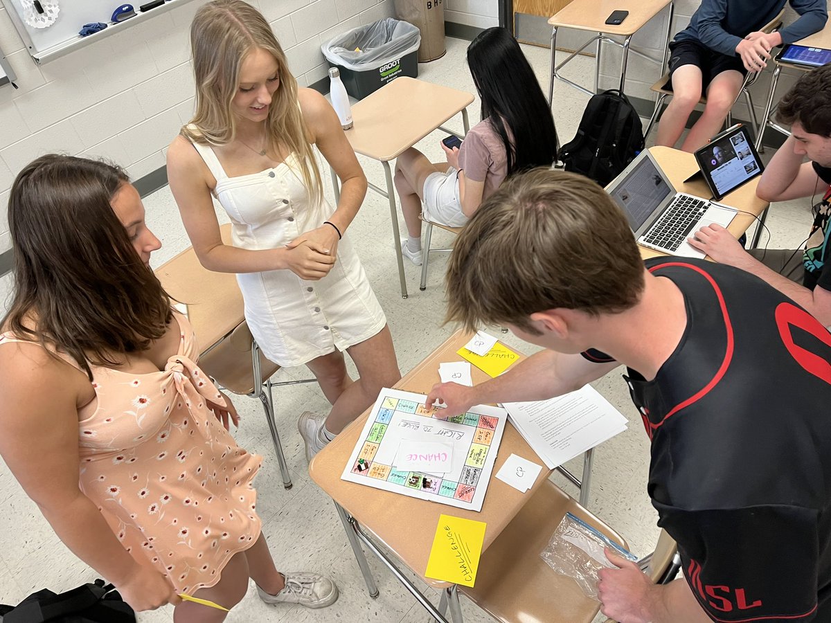 Waxler81's tweet image. #APGov220 #CompGov students field-testing the board games that some students creates as part of our student choice project. 

Students had eight options and one was a board game that represents course concepts. 

These games were *intense* #seethestudent220