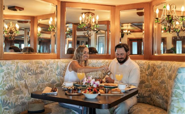 OceanKeyResort's tweet image. We are looking forward to Sunday brunch! Come experience the Island’s best waterfront brunch, featuring unlimited traditional Florida and Caribbean inspired shareable plates, mimosas and bloody marys.

Reserve at the link below:
fal.cn/3oNIZ