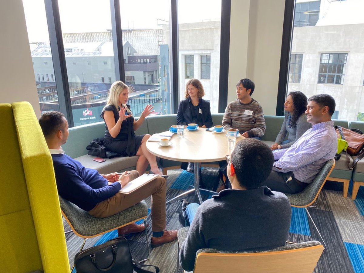Sarah_Buchanan's tweet photo. It was an absolute privilege to share my experience and connect with such an impressive MBA cohort #UoAMBA Thanks so much for the opportunity, and great to form some new connections #MBA #chattyfriday https://t.co/g1Cl9P1s9p